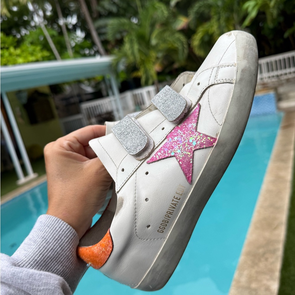 Authentic golden goose